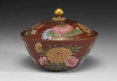 图片[2]-Yixing lidded bowl with flowers of the four seasons in painted enamels, Qing dynasty, Kangxi reign (1662-1722)-China Archive